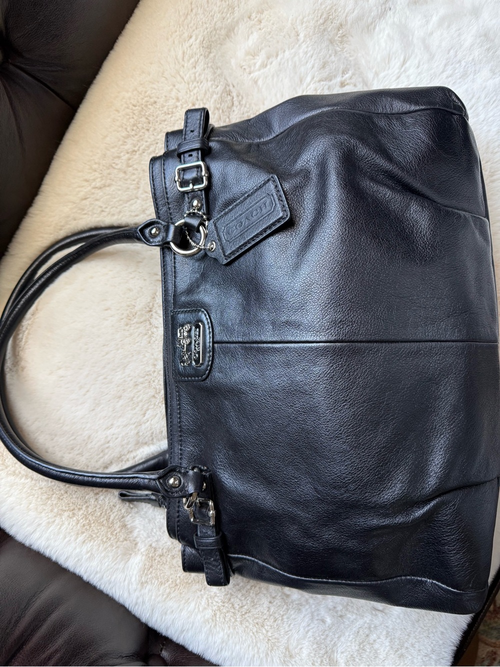 Coach EUC Classic Madison Kara Black Leather Satchel Horse Carriage Bag So Clean - Picture 3 of 9